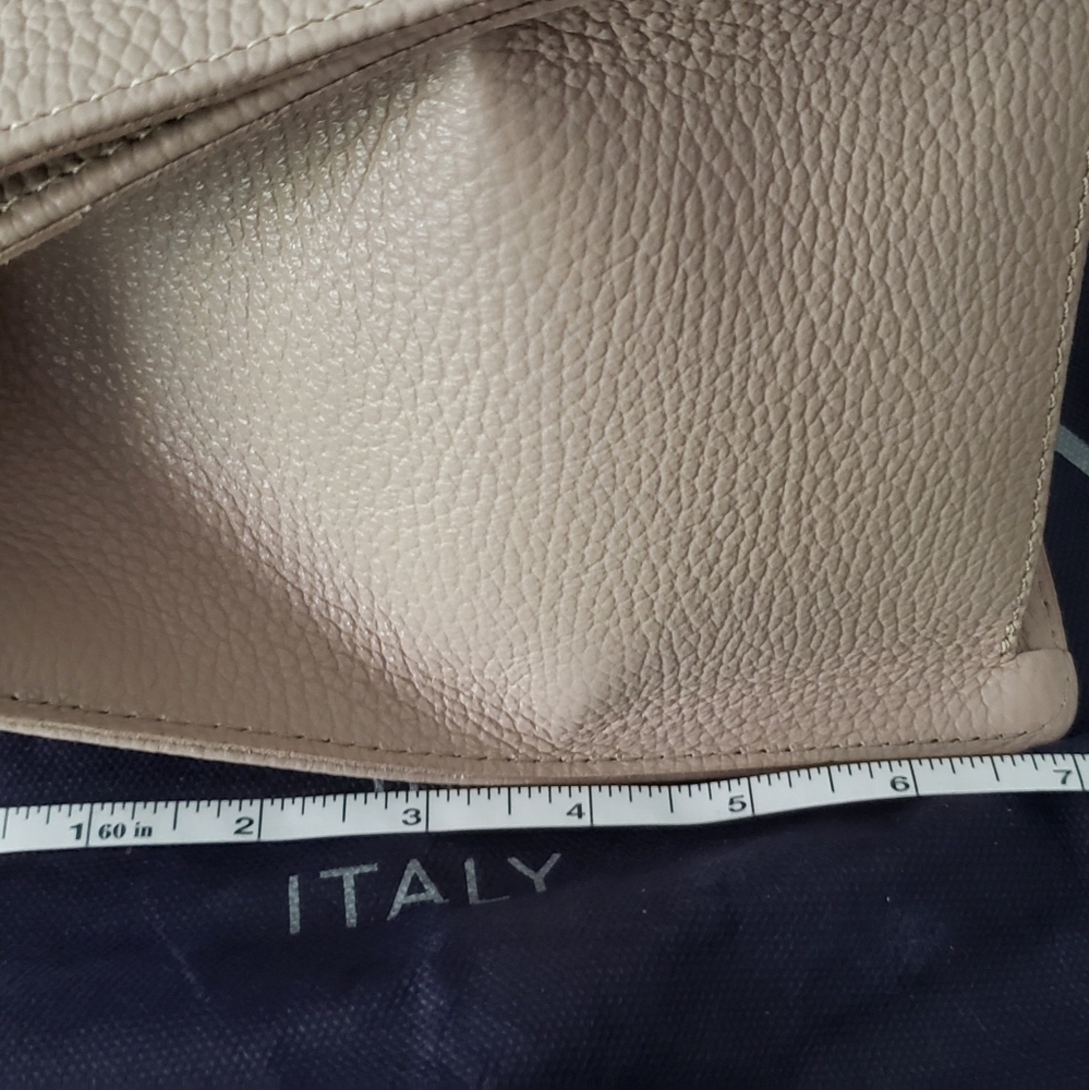 Arcadia Taupe Leather Crossbody Bag - Picture 5 of 6